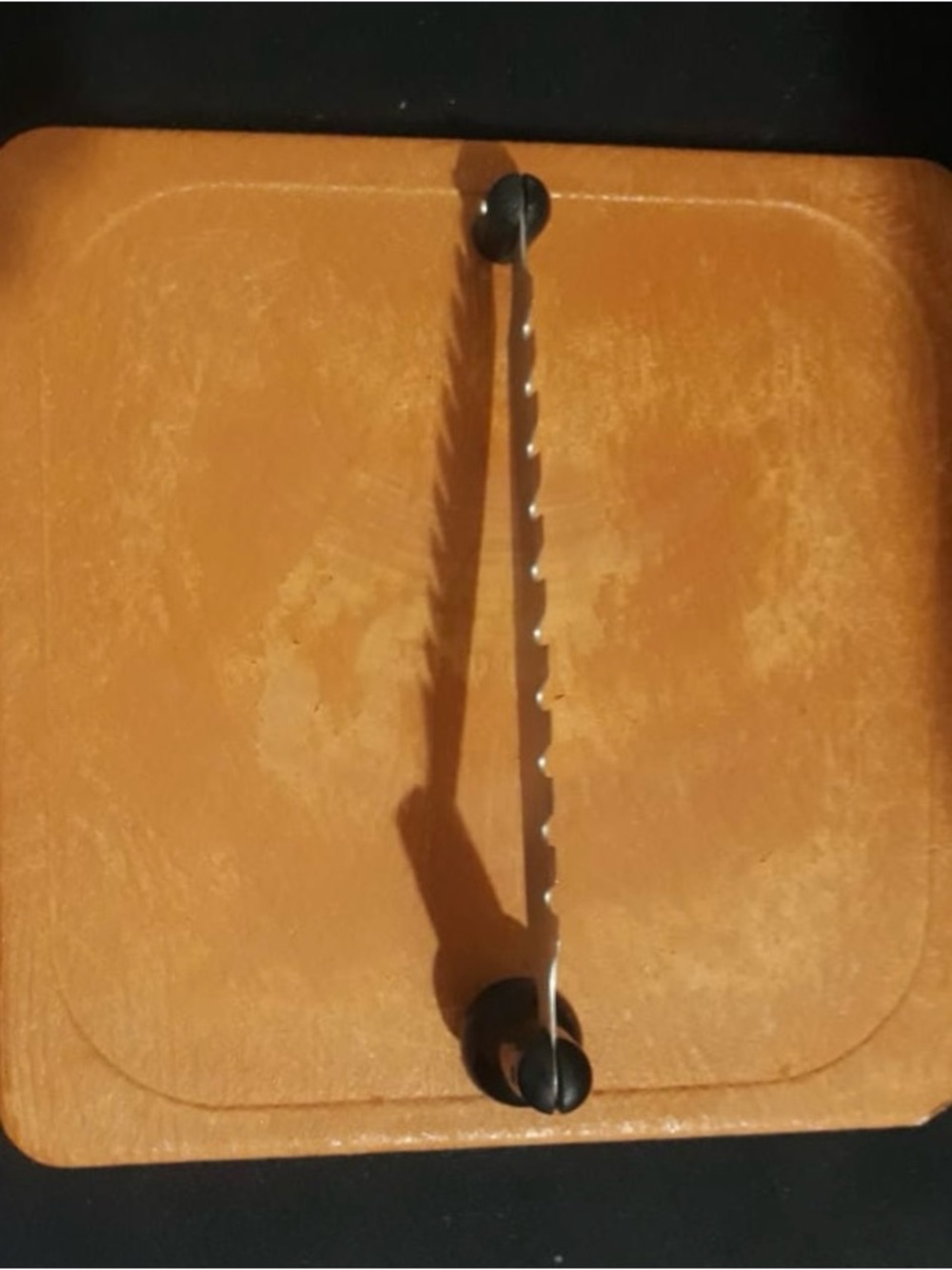 Leather Handle Cutting Board with Notched Metal Divider - Tan